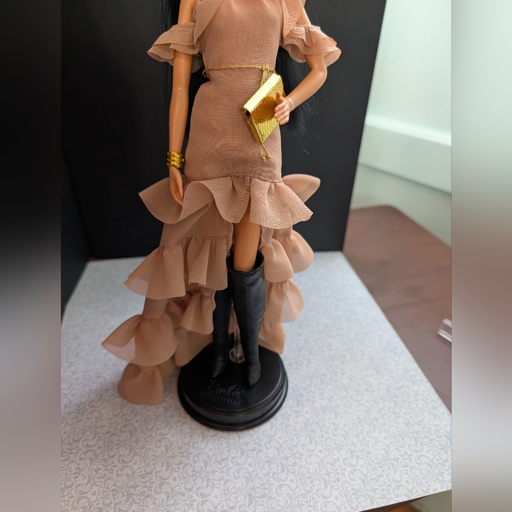 2006 Anna Sui Boho Barbie Restyled in Barbiestyle Brooklyn CM Outfit - Picture 7 of 13